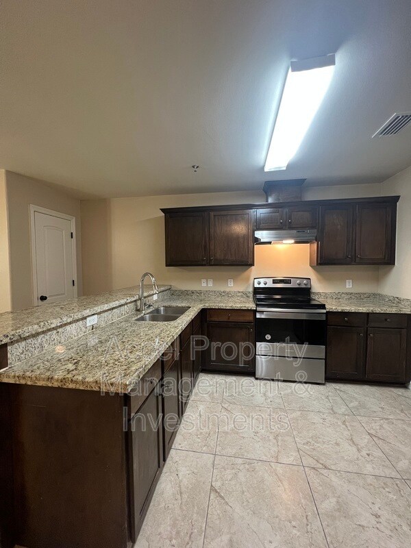 Foto del edificio - 2607 E Eisenhower Ave