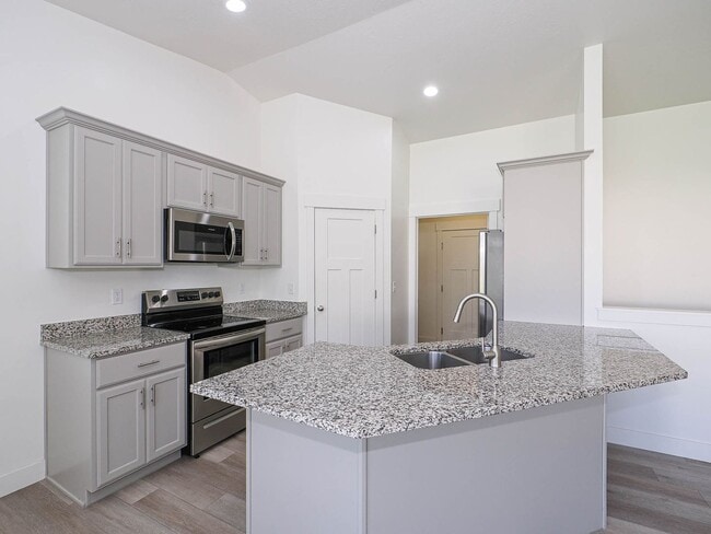 Building Photo - 3 Bedroom 2 Bathroom Lehi Home