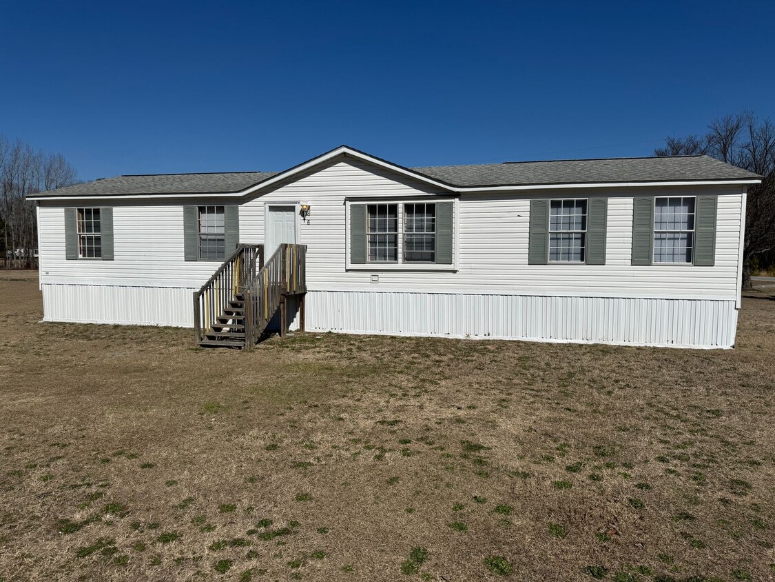 Foto principal - 3 Bedroom Doublewide off Hwy 33