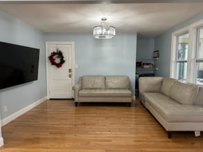 Building Photo - 17 Puritan Ave