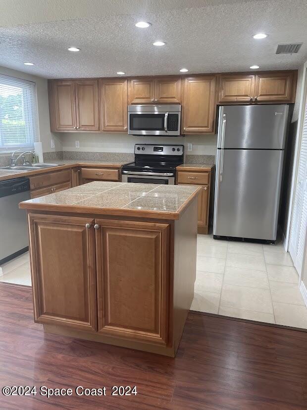 Building Photo - 503 Summerset Ct