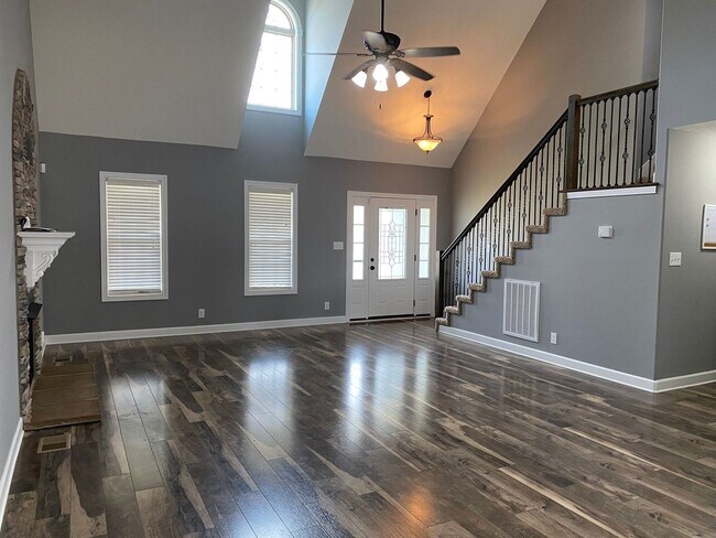 Foto del edificio - Don't Miss Out on this One! Beautiful Open...