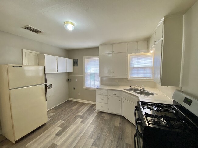 Foto del edificio - 2805 37th St