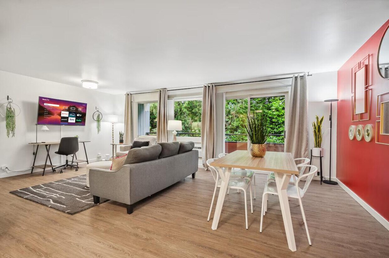 Foto principal - 436 102nd Ave SE