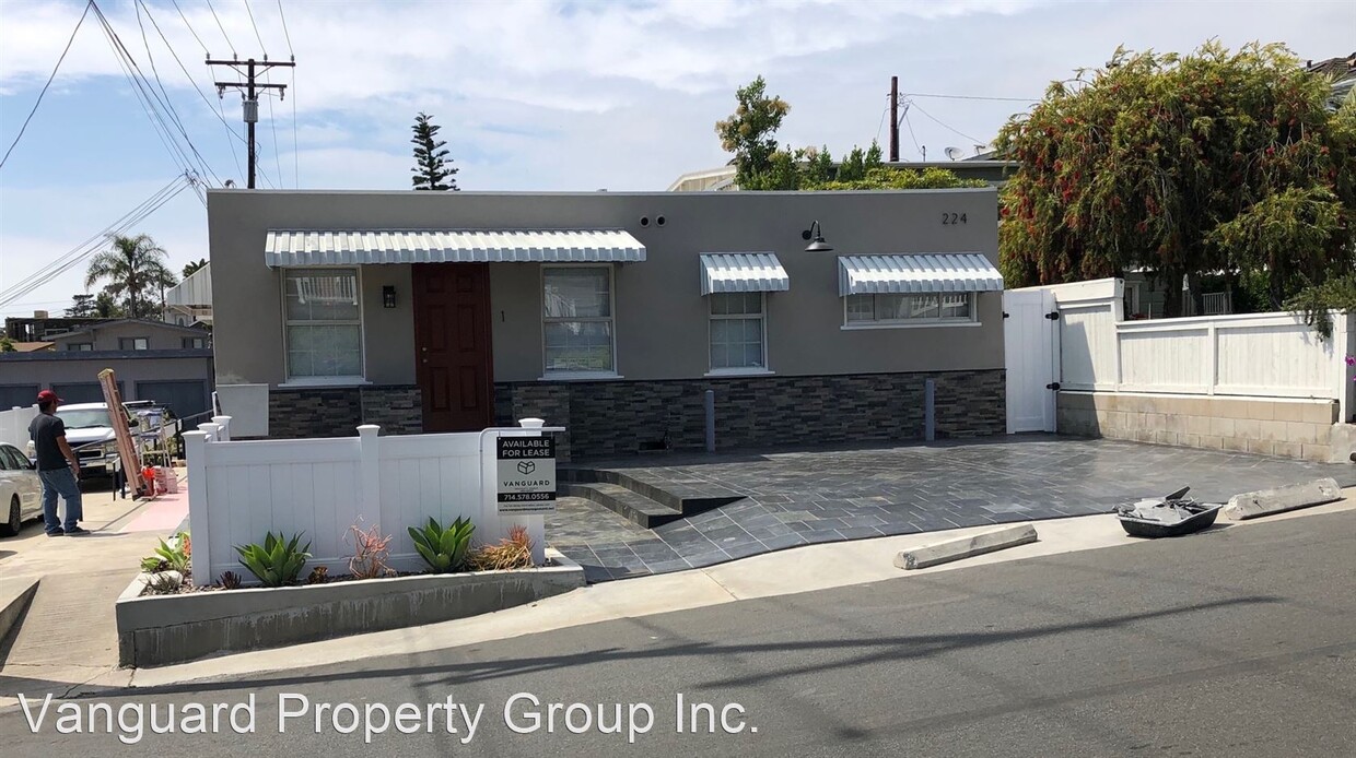 Primary Photo - 224 Beverly St