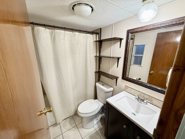 Foto del edificio - 930 E Murray Dr