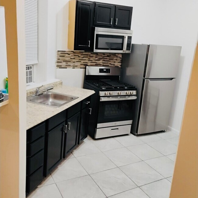 Foto del edificio - 1304 N Capitol St NW