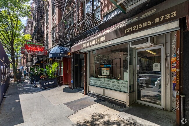 Building Photo - 177-181 Thompson St