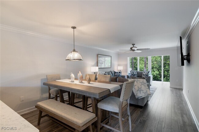 Foto del edificio - 3021 Sandpiper Bay Cir