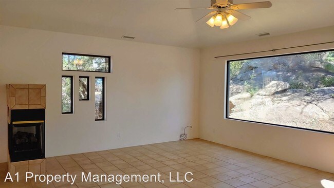 Building Photo - 2 br, 2 bath House - 629 Downer Trail Apt A