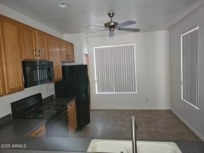 Foto del edificio - 7023 E Kessler Ave