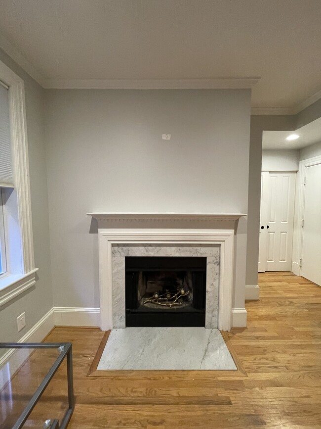 Building Photo - 1736 18th St NW