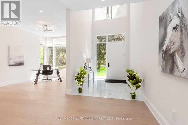 Building Photo - 245 Bronte Rd