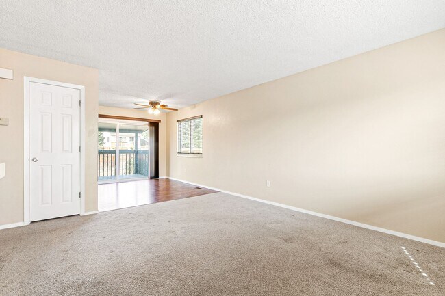 Foto del edificio - Duplex near Downtown Castle Rock with HUGE...