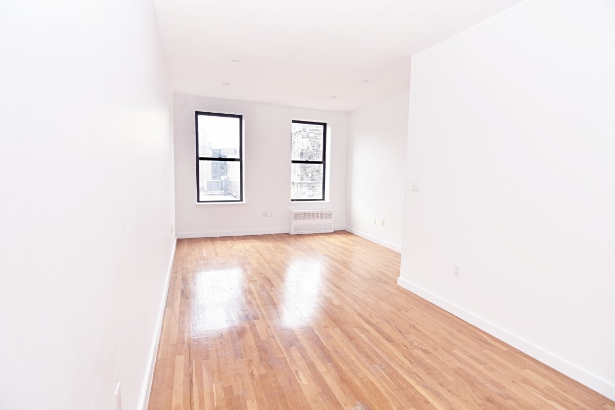 Primary Photo - 135 West 138th Street