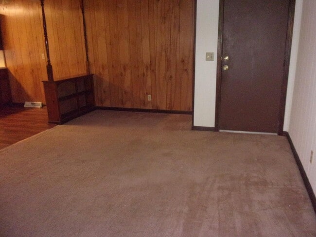 Photo - 105 10 Throw Dr Apartment