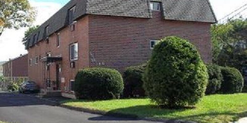 Primary Photo - 385 High Street