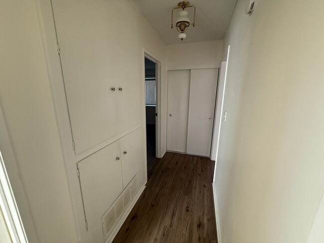 Building Photo - Cozy 2 bedroom 1 bath