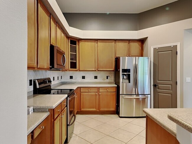 Building Photo - 2321 Foliage Oak Terrace