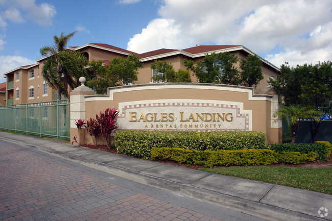 Building Photo - Eagles Landing