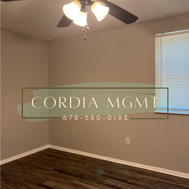 Building Photo - Simple and Updated Ranch Style Home and Beautiful Back Yard.