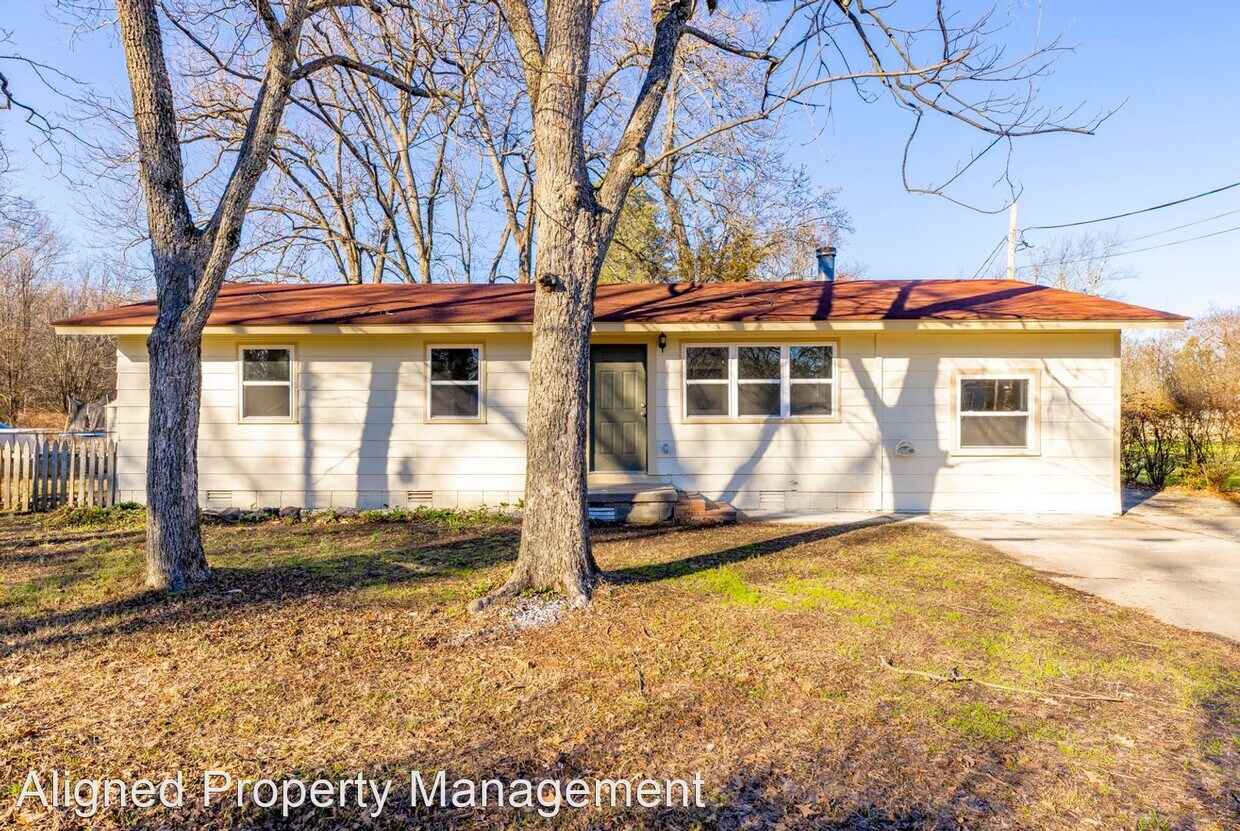 Primary Photo - 3 br, 2 bath House - 516 W 5th