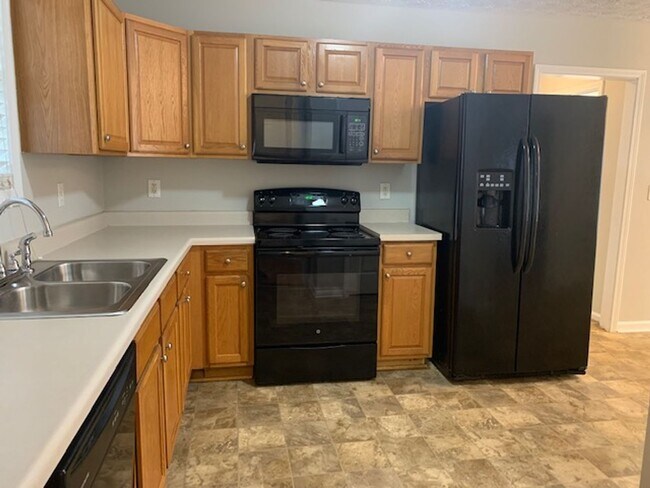 Foto del edificio - Charming 3 BR / 2 BATH Ranch!!