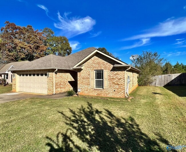 Foto del edificio - 105 Summerset Ln