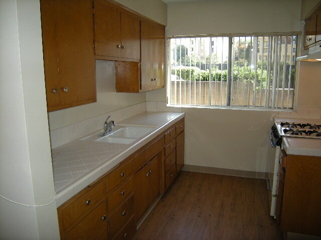 Foto del edificio - 151 N Hudson Ave