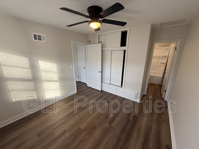 Foto del edificio - 219 N 14th St