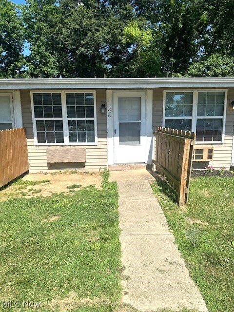 Primary Photo - 1830 Adams Ln
