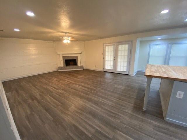 Building Photo - 6908 Sunflower Cir N