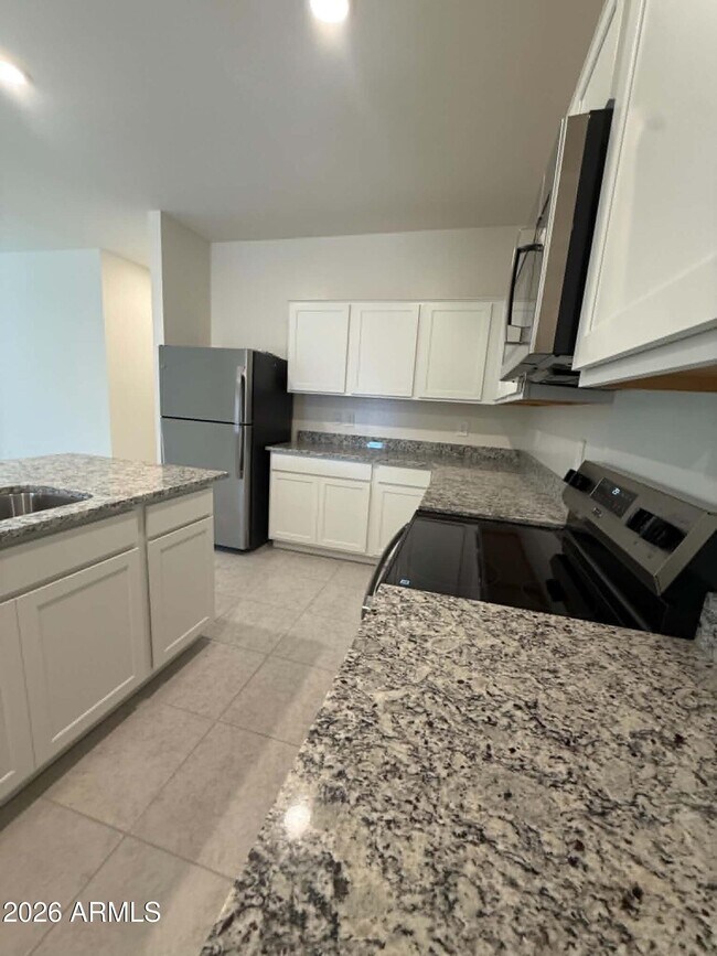 Foto del edificio - 2073 Driftwood Dr