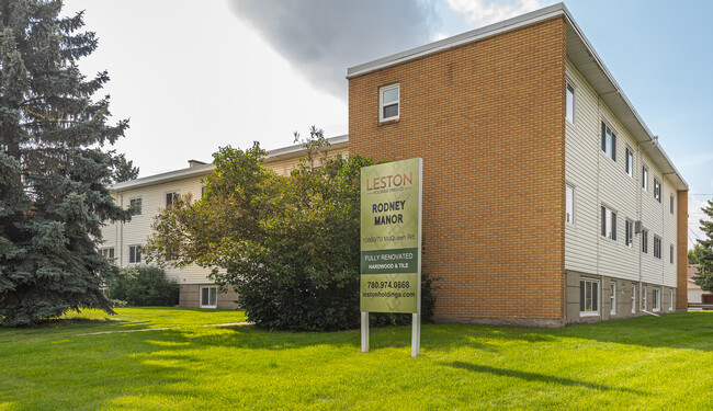 Photo du bâtiment - Rodney Apartments