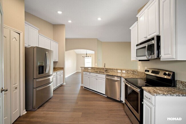 Foto del edificio - 4BR/3B House in Riverview