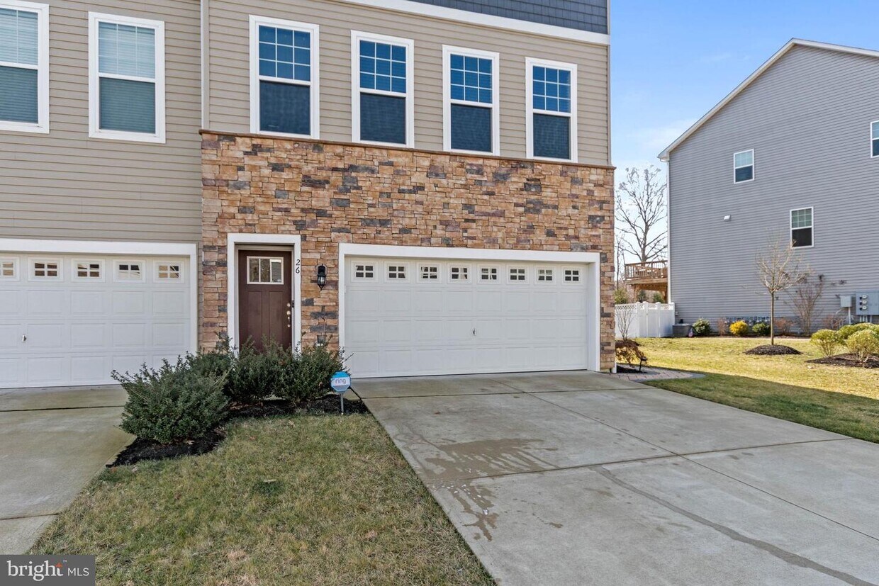 26 Sullivan Wy, Evesham, NJ 08053 Townhome Rentals in Evesham NJ