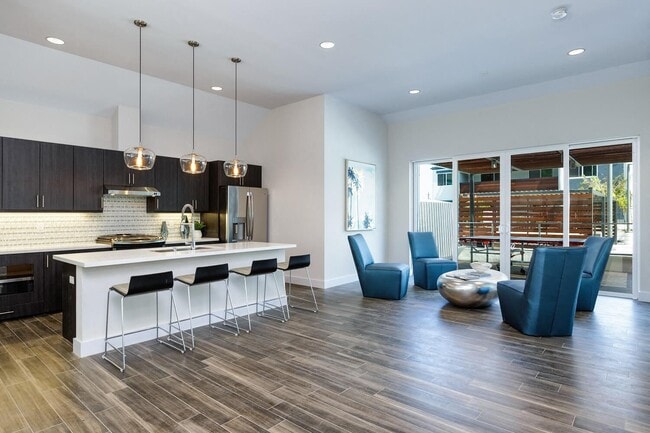 Foto del edificio - Beverly Plaza Apartments