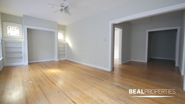 Foto del edificio - 630 W Barry Ave