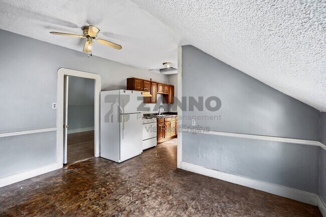 Foto del edificio - 28 Kimball Ave