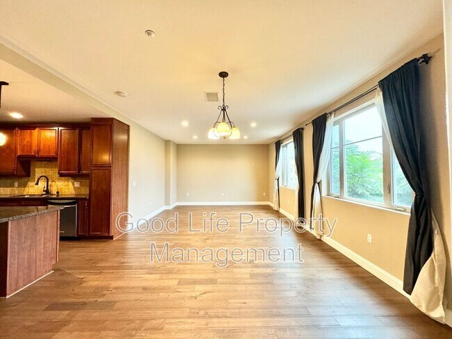 Foto del edificio - 3972 Albatross St