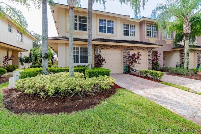 Foto del edificio - 356 SE Bloxham Way