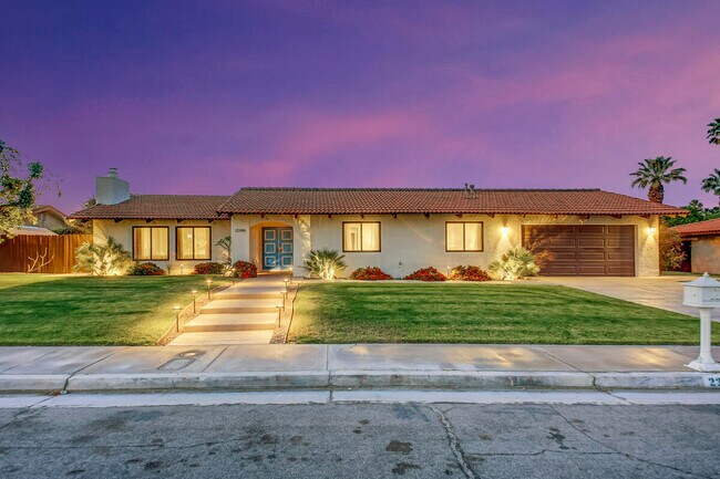 Foto del edificio - 2230 Tamarisk Rd