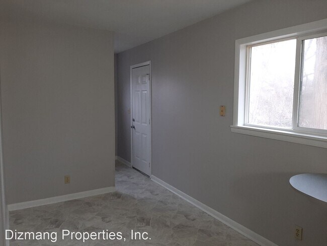 Building Photo - 2 br, 1 bath House - 1023 N. Nettleton Ave.