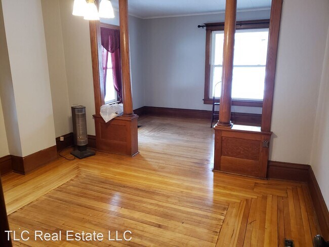 Building Photo - 3 br, 2 bath House - 117 Grove Street
