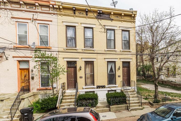 Primary Photo - 420 Chestnut Street, Unit A