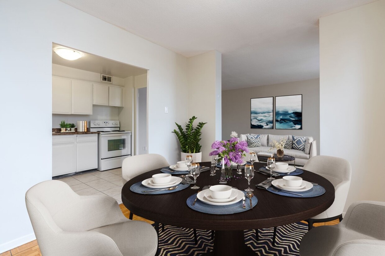 Photo principale - 45 Caroline St N