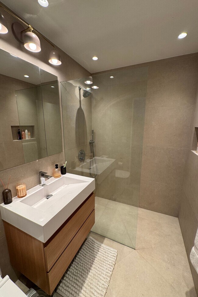Foto del edificio - 236 N 7th St