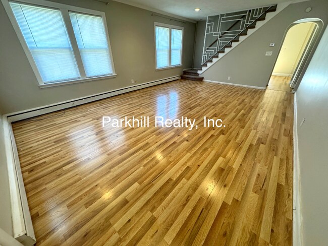 Foto del edificio - 111 E Wilkes Barre St