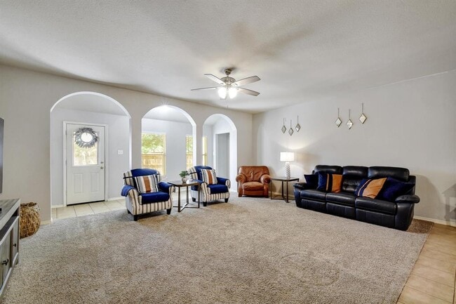 Building Photo - 2354 Oak Pebble