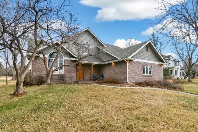 Foto del edificio - Beautiful 4Bd Fort Collins Home on ½ acre ...